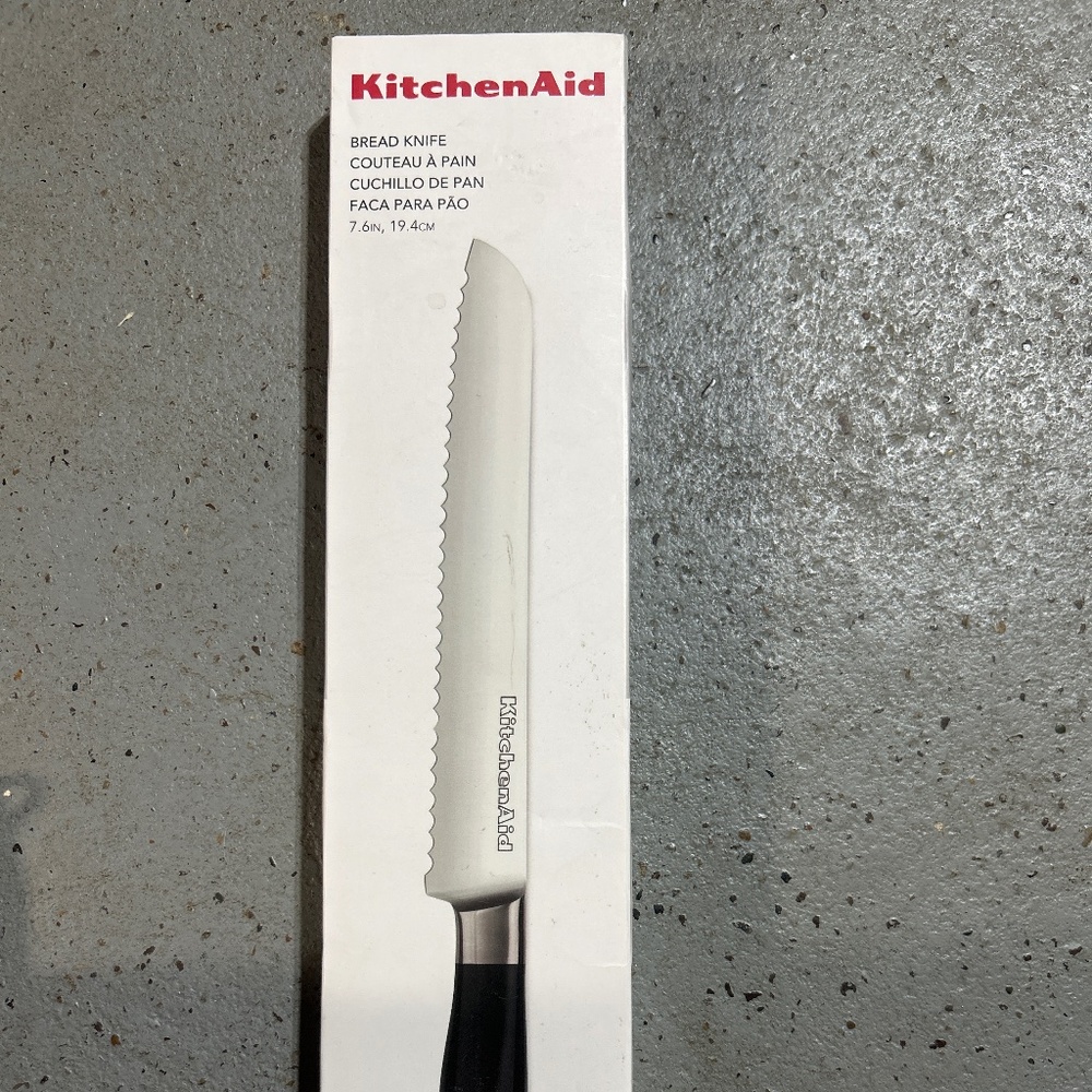 KitchenAid Scalloped Bread Knife Black